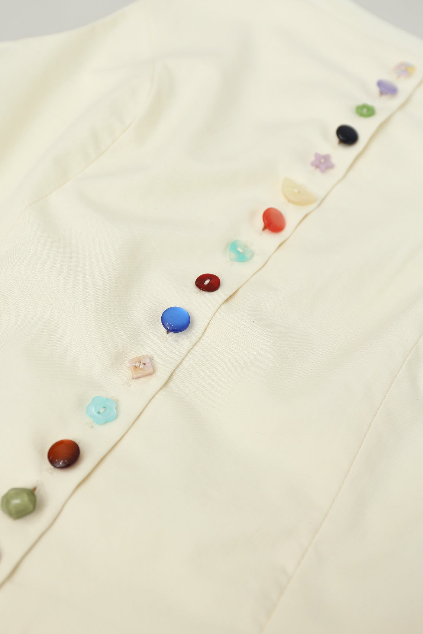 Pandora Button Top in Cream Froth