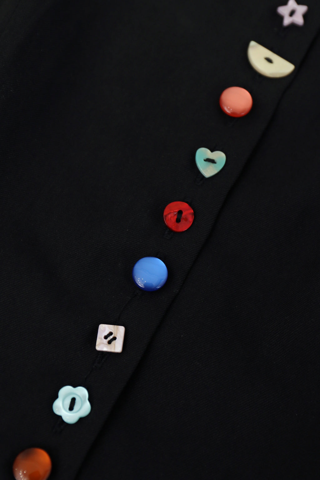 Pandora Button Top in Black Soot